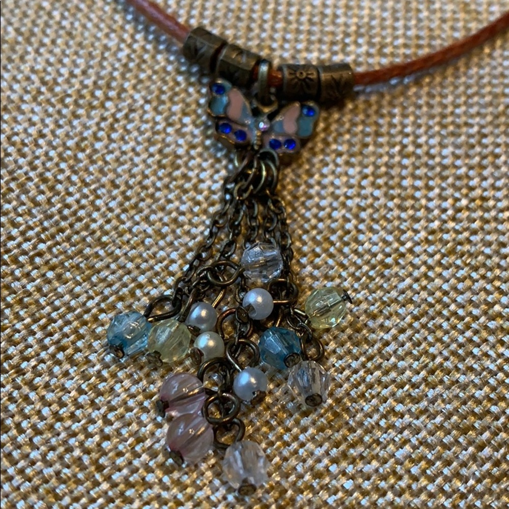 Handcrafted butterfly necklace - Picture 3 of 4
